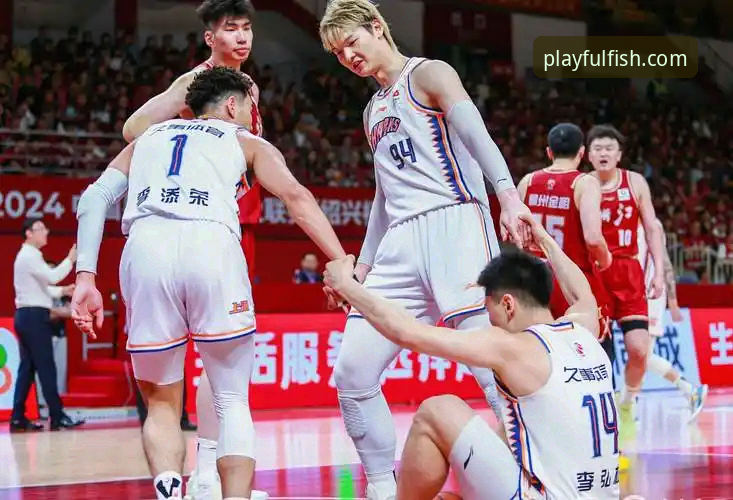 上海男篮12连胜背后的战术密码：一场在乐鱼体育平台上的技术复盘